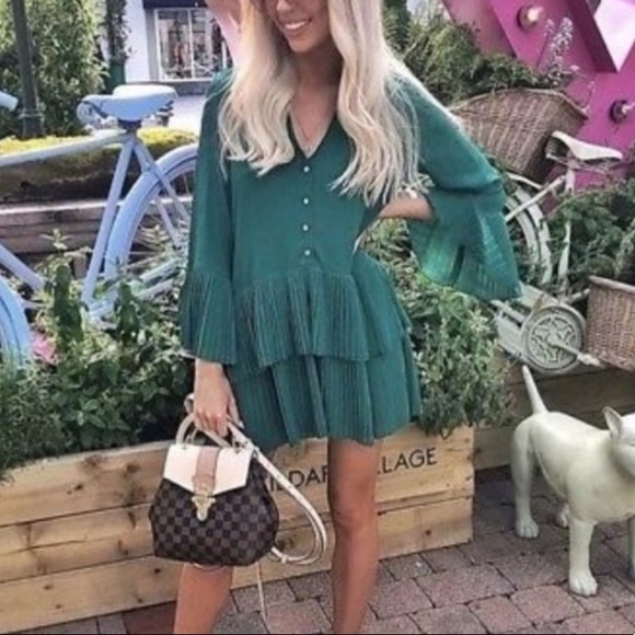 Zara BLOGGER FAV Green Pleated Tiered Dress - Picture 4 of 8